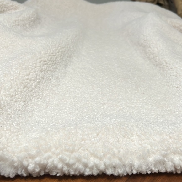 Loft Sherpa jacket size L - Picture 8 of 8